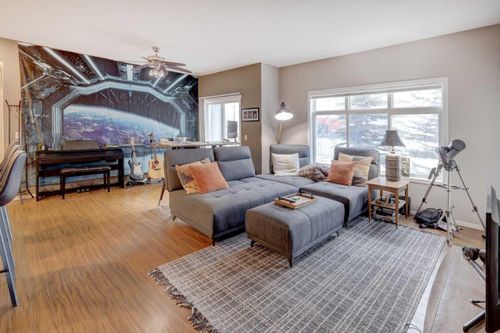 81-300 Evanscreek Crt Nw, Calgary, AB, T3P0B8 | Card Image