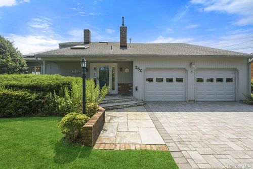 282 Belvedere Dr, Oakdale, NY, 11769-2210 | Card Image