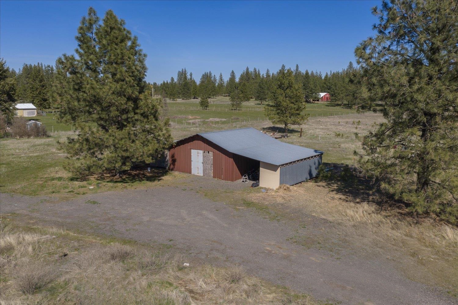 Land in Nine Mile Falls 3