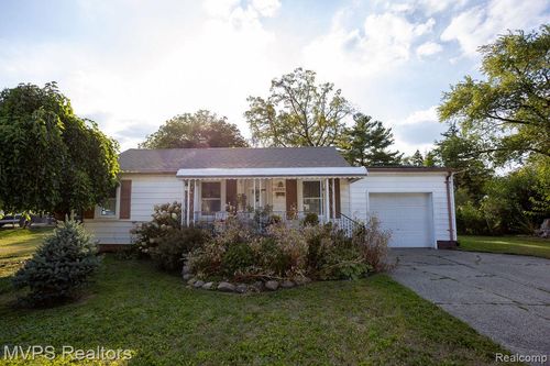 22549 Panama Ave, Warren, MI, 48091-5287 | Card Image