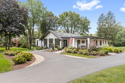 404 Inverdale Dr, Inverness, IL, 60010-5727 | Card Image