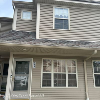 337 Gregory Court Court, Condo with 2 bedrooms, 1 bathrooms and null parking in Highland NY | Image 1