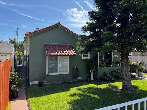 2376 Locust Ave, Long Beach, CA, 90806-3053 | Card Image