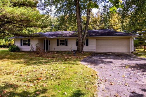 104 Beechpoint Dr, Oxford, OH, 45056-2704 | Card Image