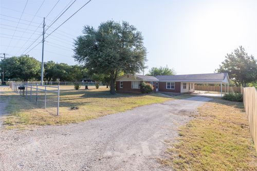 821 Cherry Ln, Clyde, TX, 79510-3313 | Card Image