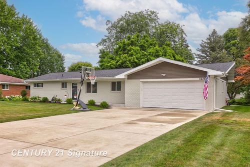 6235 Dewhirst Drive, Saginaw Charter Township, MI, 48638 | Card Image