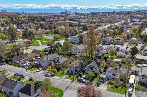 3426 Calumet Ave, Saanich, BC, V8X1V5 | Card Image