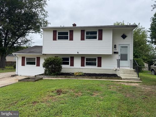 931 Boggs Dr, DOVER, DE, 19901-6647 | Card Image