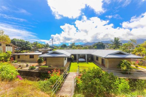 1062 Kamahele Street, Kailua, HI, 96734 | Card Image