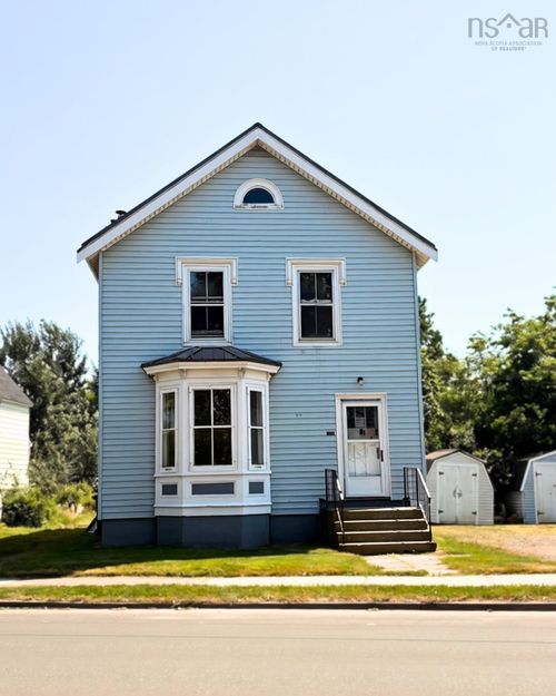 1170 Prince St, Home with 6 bedrooms, 0 bathrooms and 3 parking in Truro NS | Card Image