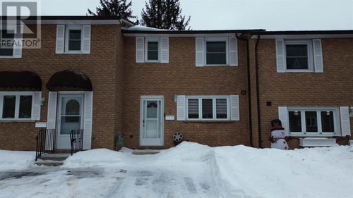 9 Frame Cres, Elliot Lake, ON, P5A2S4 | Card Image