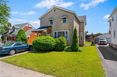 5748 Leonard Ave, Home with 6 bedrooms, 3 bathrooms and 5 parking in Niagara Falls ON | Image 1