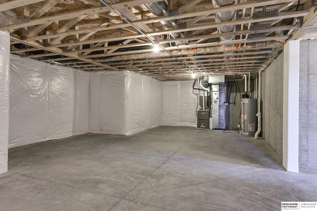 5513 N 191 St St, House other with 4 bedrooms, 3 bathrooms and 3 parking in Elkhorn NE | Image 59