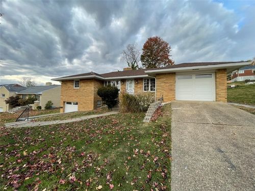 530 Jenne Dr, Pittsburgh, PA, 15236-2425 | Card Image