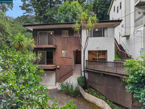 6334 Doran Dr, Oakland, CA, 94611 | Card Image