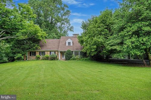 7 Swallow Hill Rd, WILMINGTON, DE, 19807-1631 | Card Image