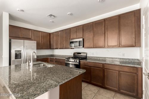 7803 S Sugarbend Drive, Tucson, AZ, 85757 | Card Image