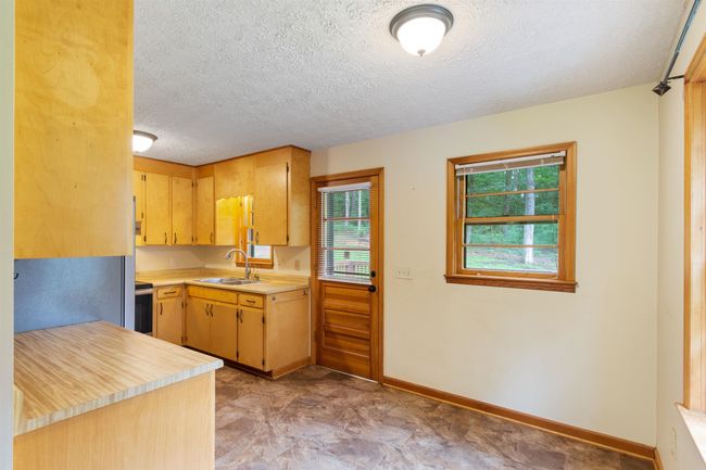 321 Brownview Rd, House other with 3 bedrooms, 2 bathrooms and 1 parking in Clarkesville GA | Image 13