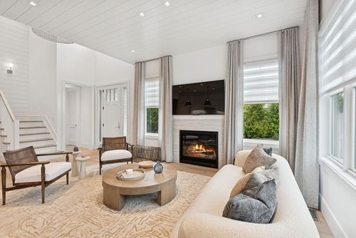 2a-8 Magnolia Dr, Water Mill, NY, 11976-2460 | Card Image