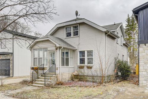 736 E Meyers Ave, Hazel Park, MI, 48030-2033 | Card Image