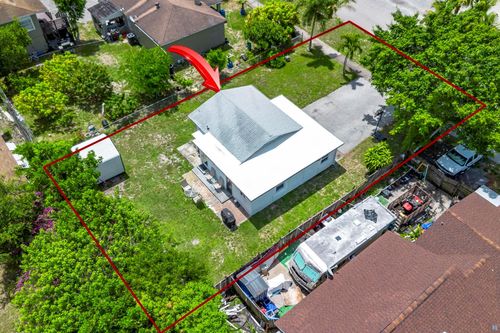 4337 Clinton Boulevard, Lake Worth, FL, 33461 | Card Image