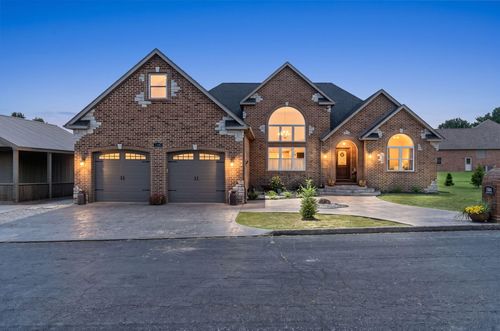 1504 E 15th St, Mountain Grove, MO, 65711-1196 | Card Image