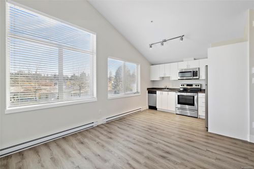 206-4535 Uplands Dr, Nanaimo, BC, V9T6M8 | Card Image