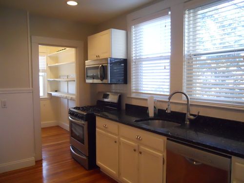 31-29-31 Emerson St, Newton, MA, 02458-1603 | Card Image