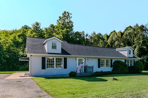 4529 State Rd S, Ashtabula, OH, 44004-9123 | Card Image