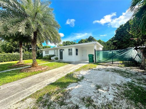 11820 Sw 188th St, Miami, FL, 33177-3204 | Card Image