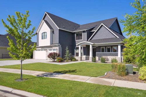 2635 N Yount Way, Eagle, ID, 83616-7686 | Card Image