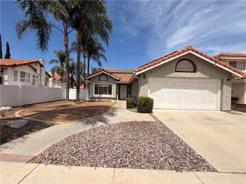 1367 Pajero, Corona, CA, 92882 | Card Image