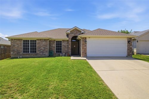 1913 Wahoo Dr, Mansfield, TX, 76063-8526 | Card Image