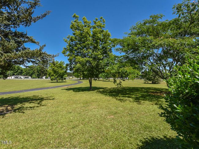 Exterior - front yard - OK | Image 9