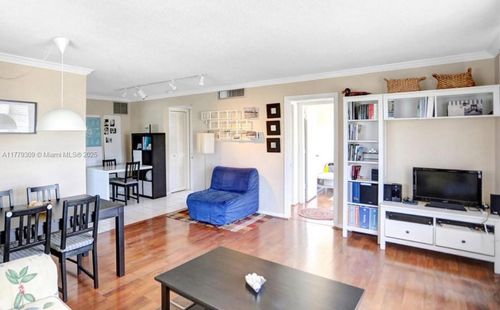 apt-401-1020 94th St, Bay Harbor Islands, FL, 33154-2336 | Card Image