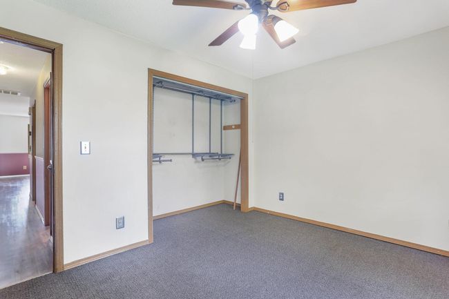 807 Country View Dr, Home with 3 bedrooms, 1 bathrooms and null parking in Philo IL | Image 16