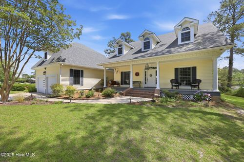 368 Winding Creek Dr, Oriental, NC, 28571-9499 | Card Image