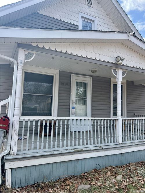 1818 Kansas Ave, Flint, MI, 48506-4300 | Card Image