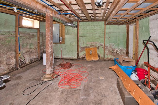 1003 Pine St, House other with 2 bedrooms, 1 bathrooms and null parking in Niles MI | Image 19