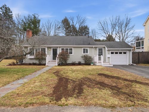 17 Daley St, Needham, MA, 02494-3134 | Card Image