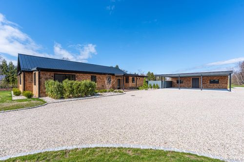 2050 Depot Ln, Cutchogue, NY, 11935-1380 | Card Image