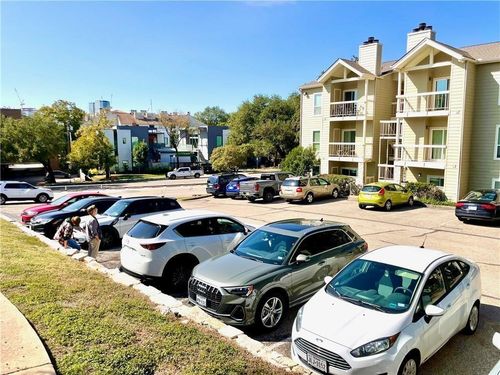 apt-107-114 E 31st St, Austin, TX, 78705-3028 | Card Image