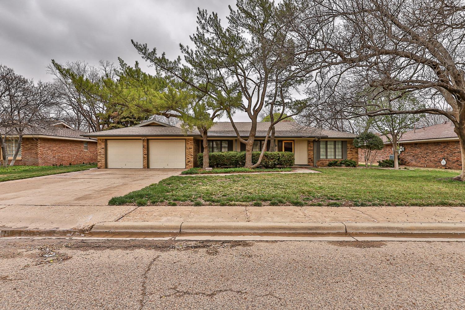 Cottonwood Ln, Levelland, TX 79336