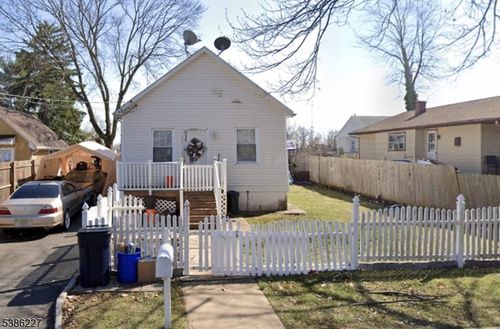 112 Victor St, Somerset, NJ, 08873-3715 | Card Image