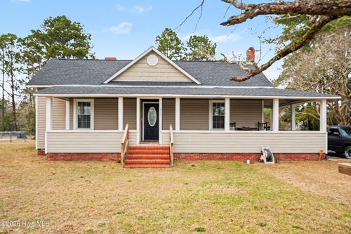 423 E Edinborough Ave, Raeford, NC, 28376-2949 | Card Image