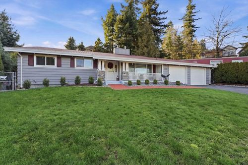 2435 Rideau St, Abbotsford, BC, V2T3N3 | Card Image