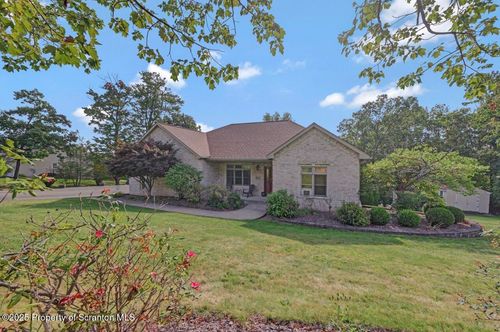 121 Ridgeview Dr, Scranton, PA, 18504-1094 | Card Image