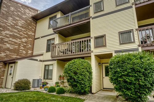 827 N Summit Park Court N, Crown Point, IN, 46307 | Card Image
