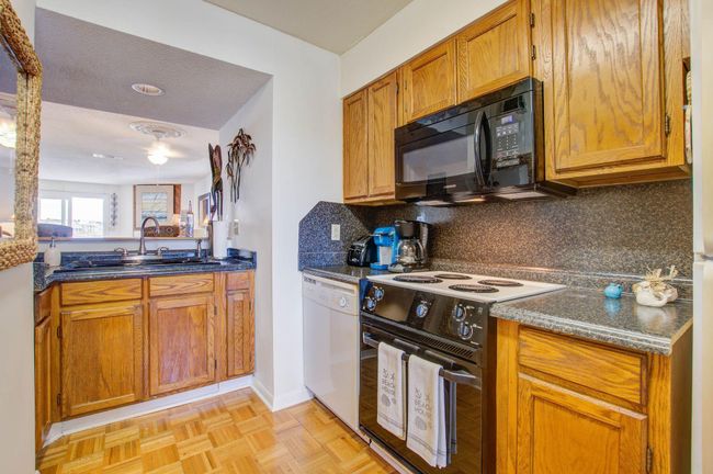 30 MC Kitchen 2 | Image 14
