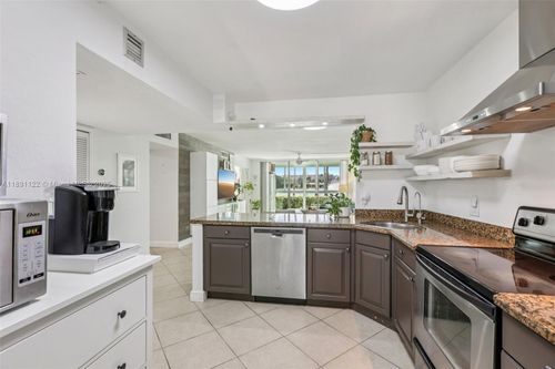 apt-108-3150 N Course Ln, Pompano Beach, FL, 33069-5427 | Card Image